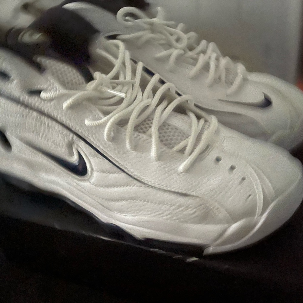 Nike uptempo